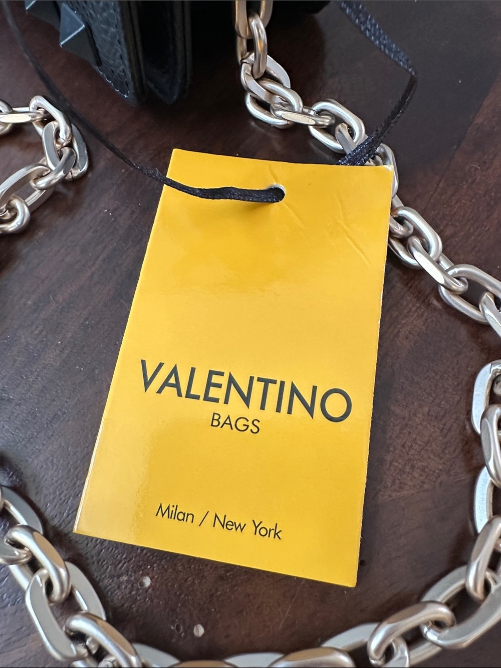 Valentino Black Leather Rockstud Crossbody Wallet with Gold Chain - Picture 4 of 4
